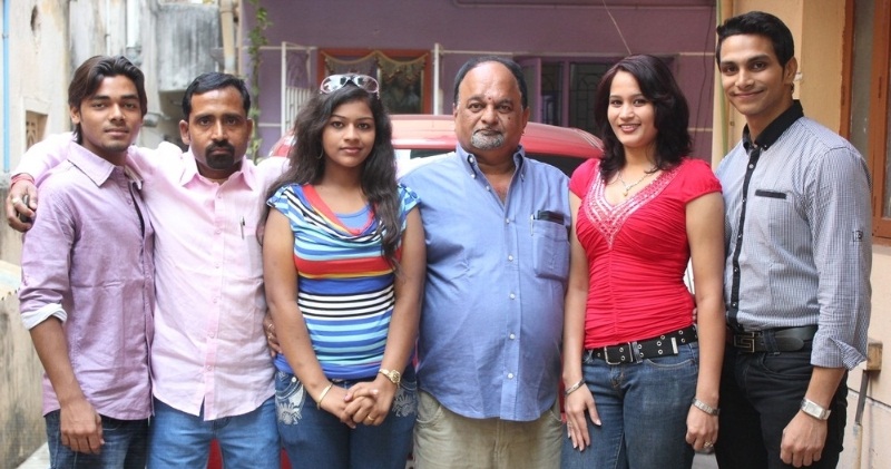 Bollywood director Subramaniya debuts in Kollywood with 'Kandanam'